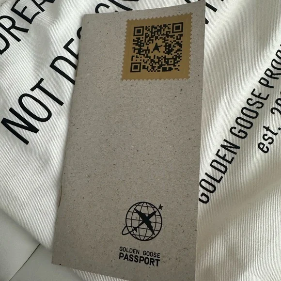 Golden Goose Pink Superstar Sneakers - Picture 6 of 6